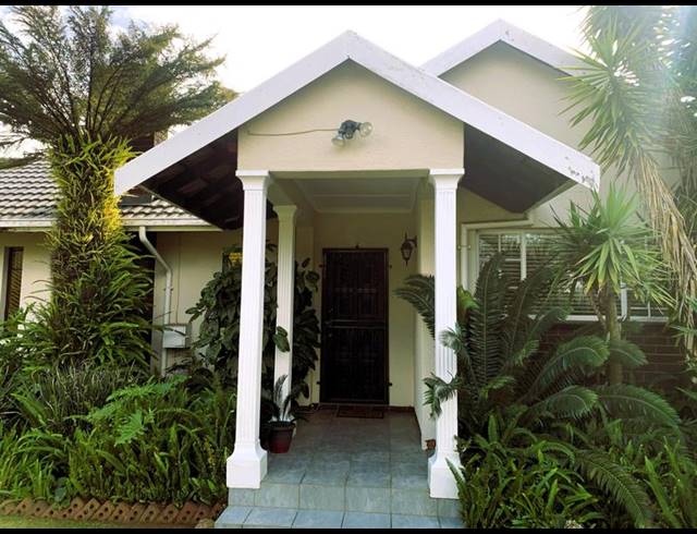 4 BEDROOM HOUSE FOR SALE IN PARKRAND